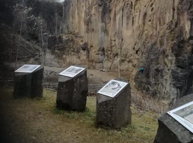 Am Vulkanpfad Ettringen (Rhineland-Palatinate)